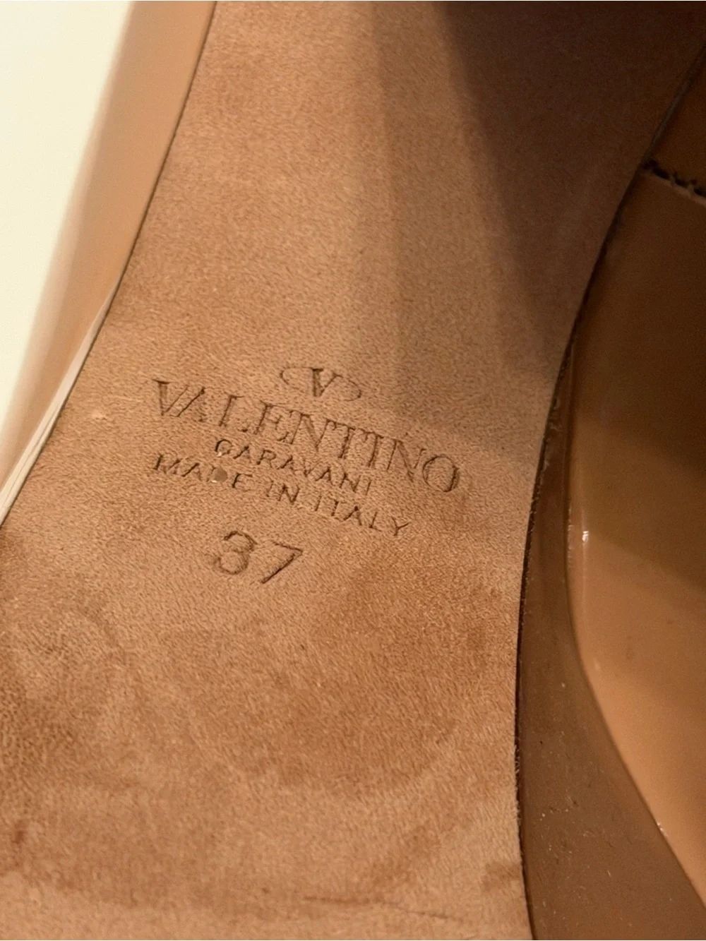 Valentino Garavani Tan-Go Nude Patent Leather Platform Pumps 155mm Size 37